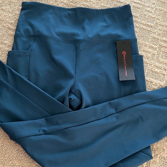 BALLY 💙LEGGINGS - Picture 2 of 3